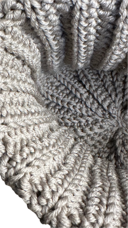 Beige handmade crochet winter hat made with lana merino 100% 