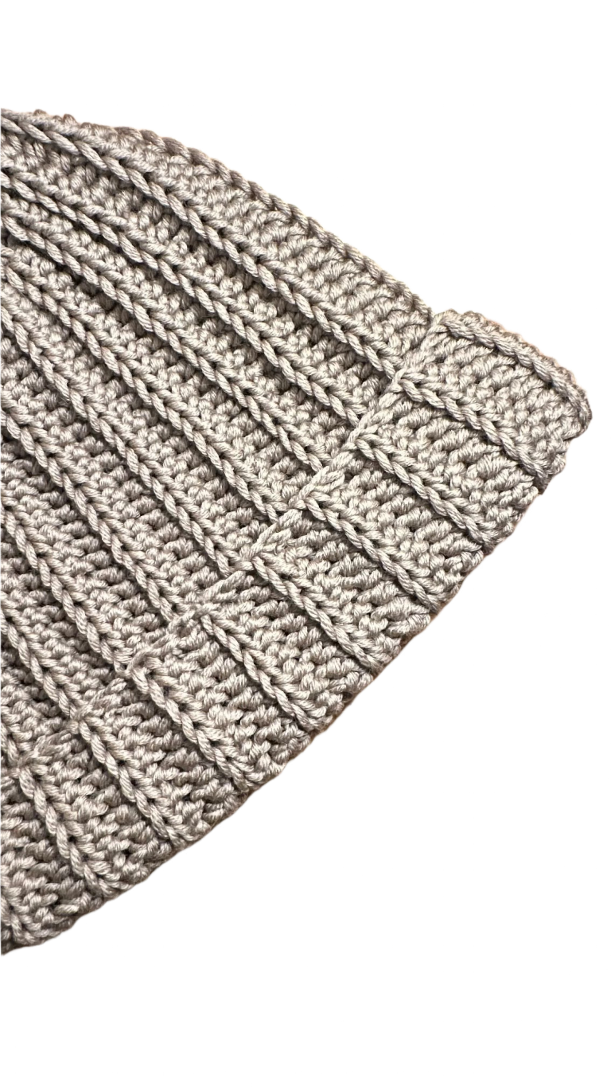 Beige handmade crochet winter hat made with lana merino 100% 