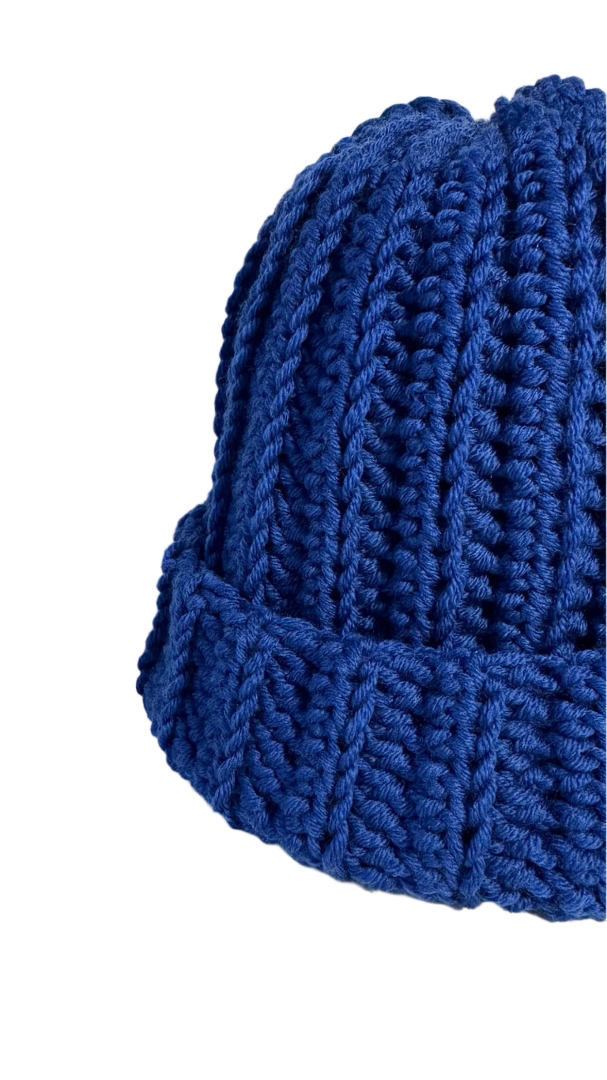 Blu Elettrico handmade crochet winter hat made with lana merino 100% 