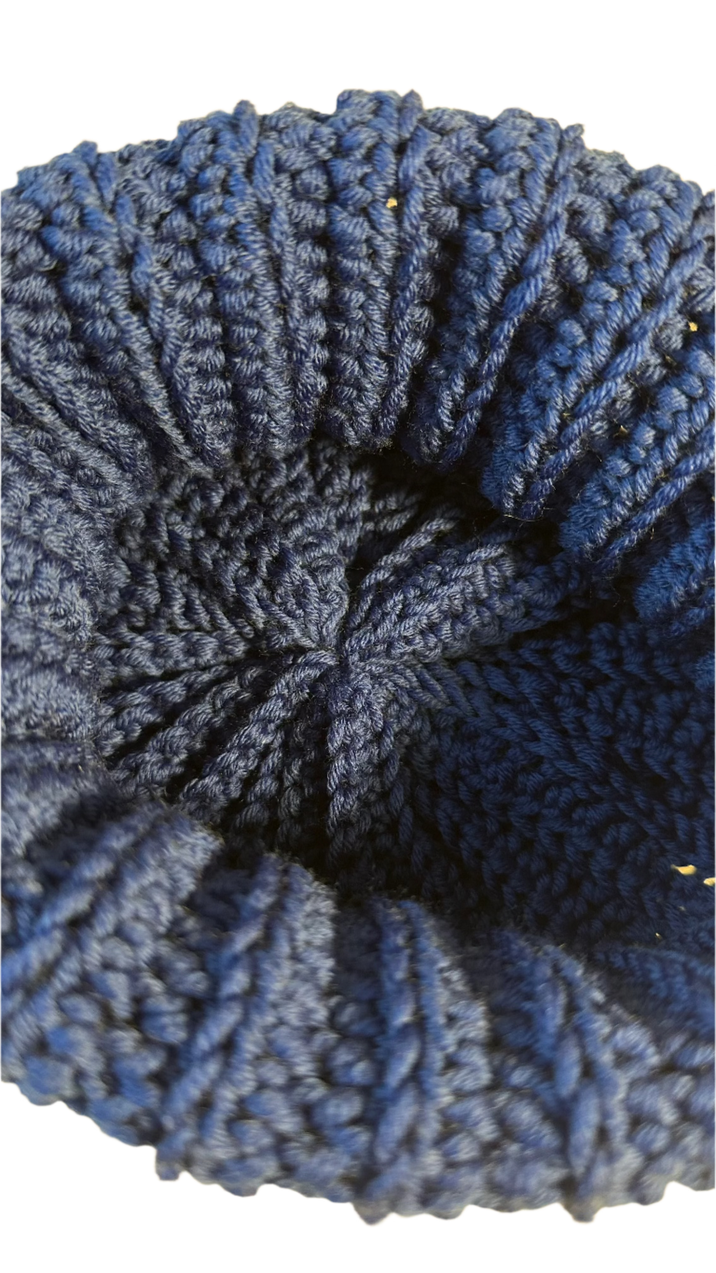 Blu Elettrico handmade crochet winter hat made with lana merino 100% 