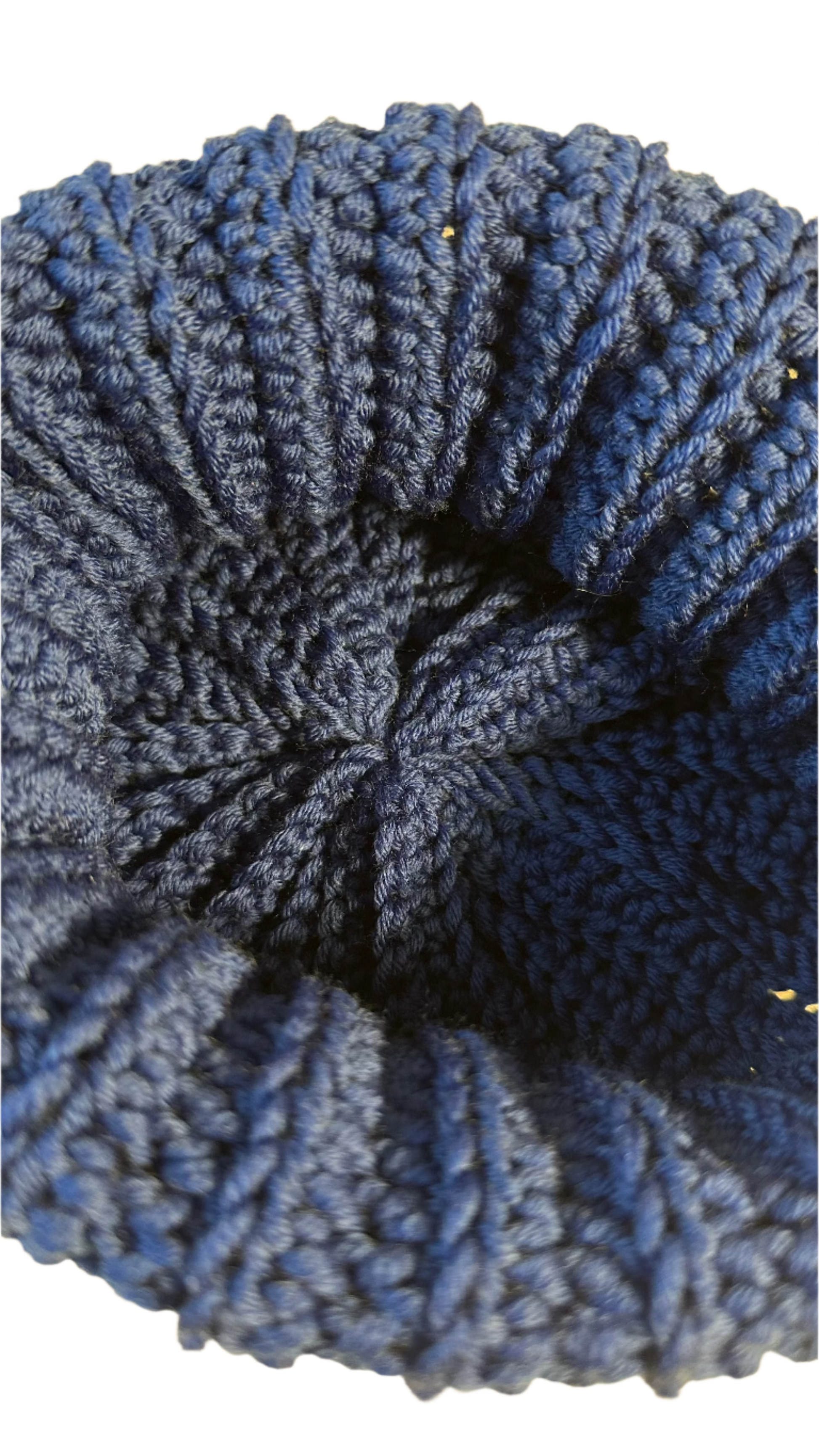 Blu Elettrico handmade crochet winter hat made with lana merino 100% 