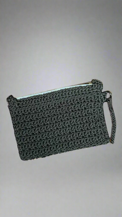 pochette uomo donna uncinetto verde con zip