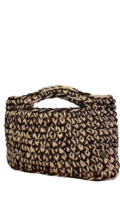 <img ="creaturina_bag.png" alt="Settembrina mini bag marrone e baige"