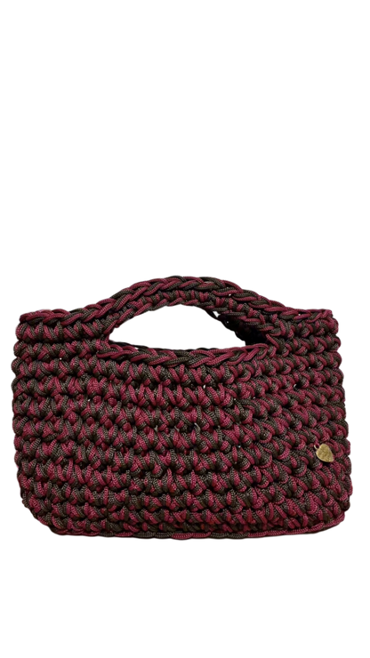 <img ="creaturina_bag.png" alt="Ottobrina mini bag verde fango e rosso mosto"