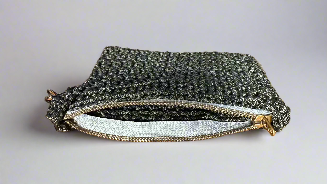 pochette unisex verdone all'uncinetto